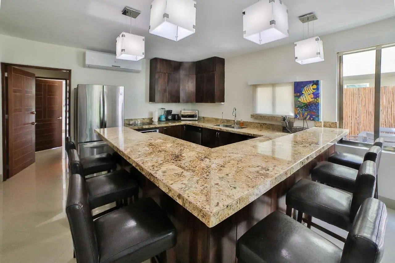 פלאייה דל כרמן Mimosa Luxury Condos מלון דירות